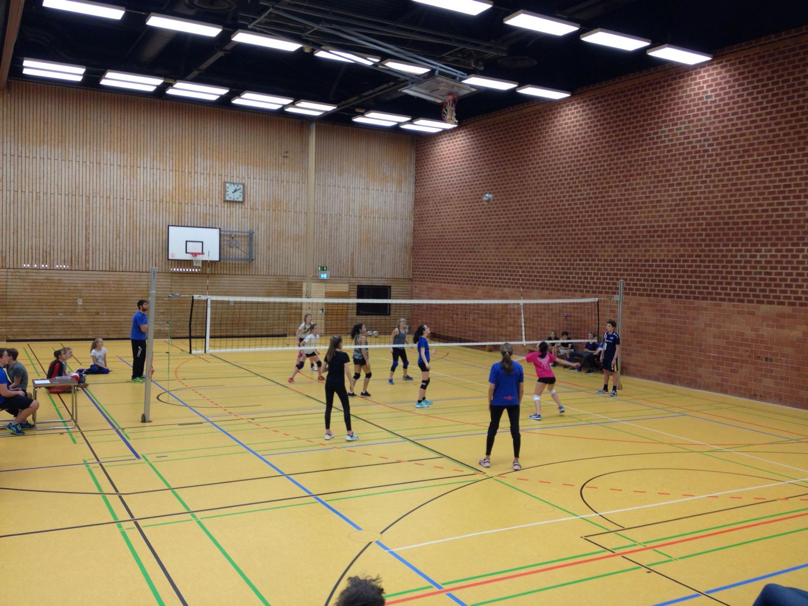 Volleyball am GBG: Überzeugende Leistungen bei den Stadt- und Bezirksmeisterschaften